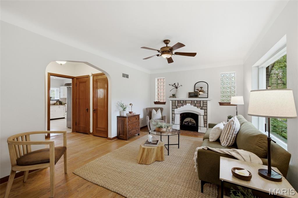 6528 Pernod Avenue Property Photo 7