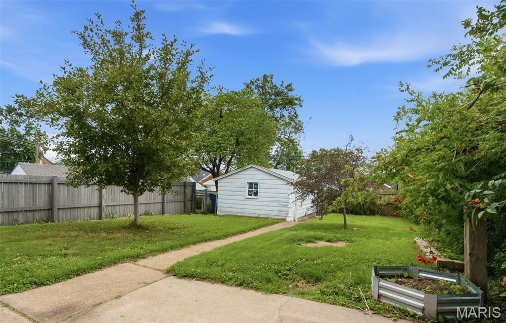 6528 Pernod Avenue Property Photo 35