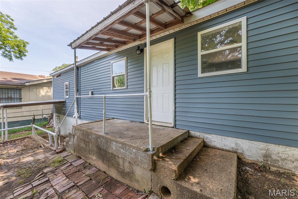 948 W Harper Street Property Photo 17
