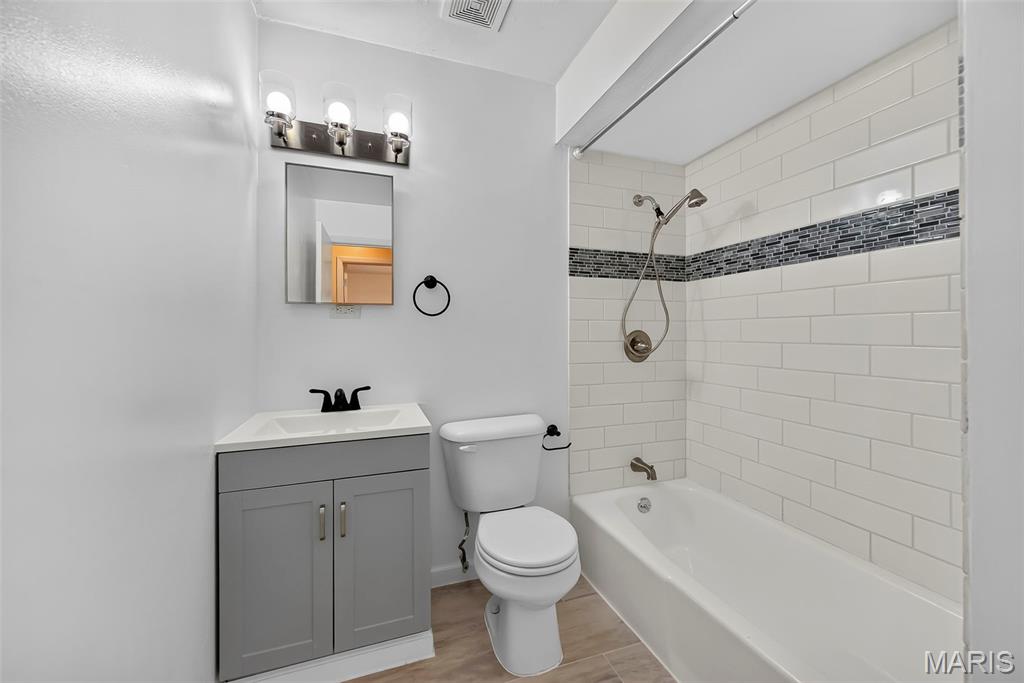 208 Meadowlark Lane Property Photo 16