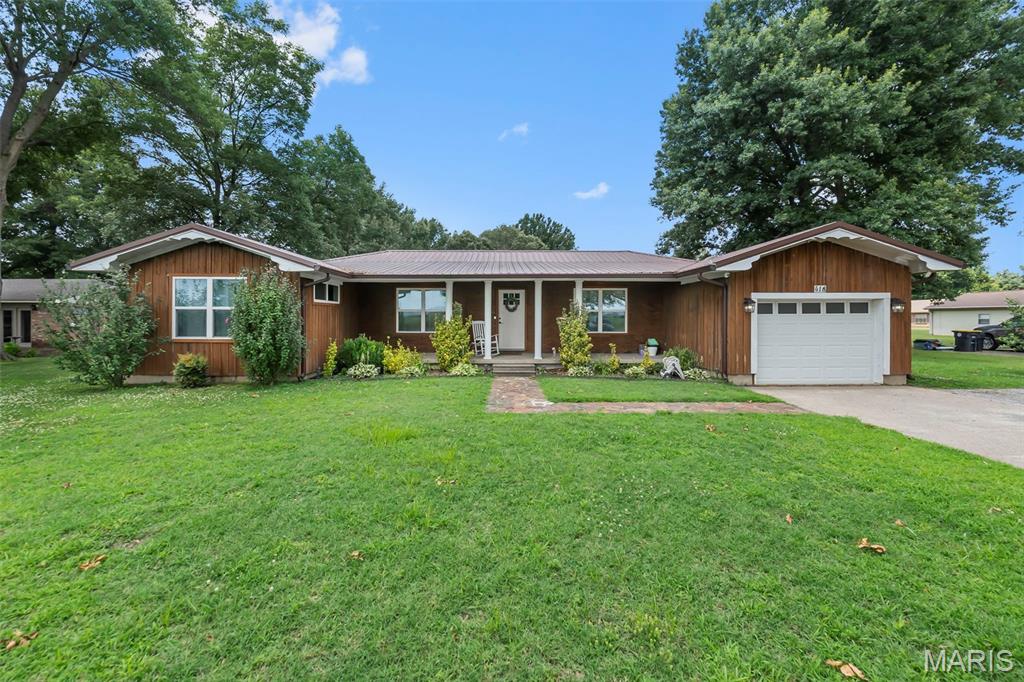 416 S Cooter Road Property Photo 1