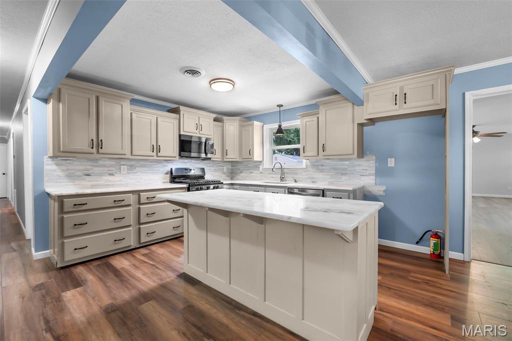 416 S Cooter Road Property Photo 10