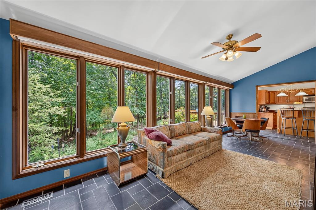 8 Rockwood Forest View Property Photo 13
