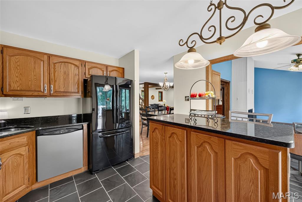 8 Rockwood Forest View Property Photo 24