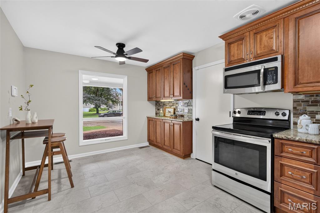 7323 Cartwheel Lane Property Photo 7