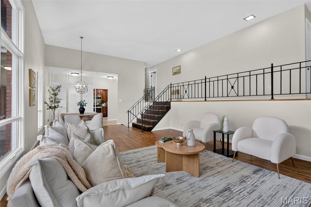 7323 Cartwheel Lane Property Photo 12