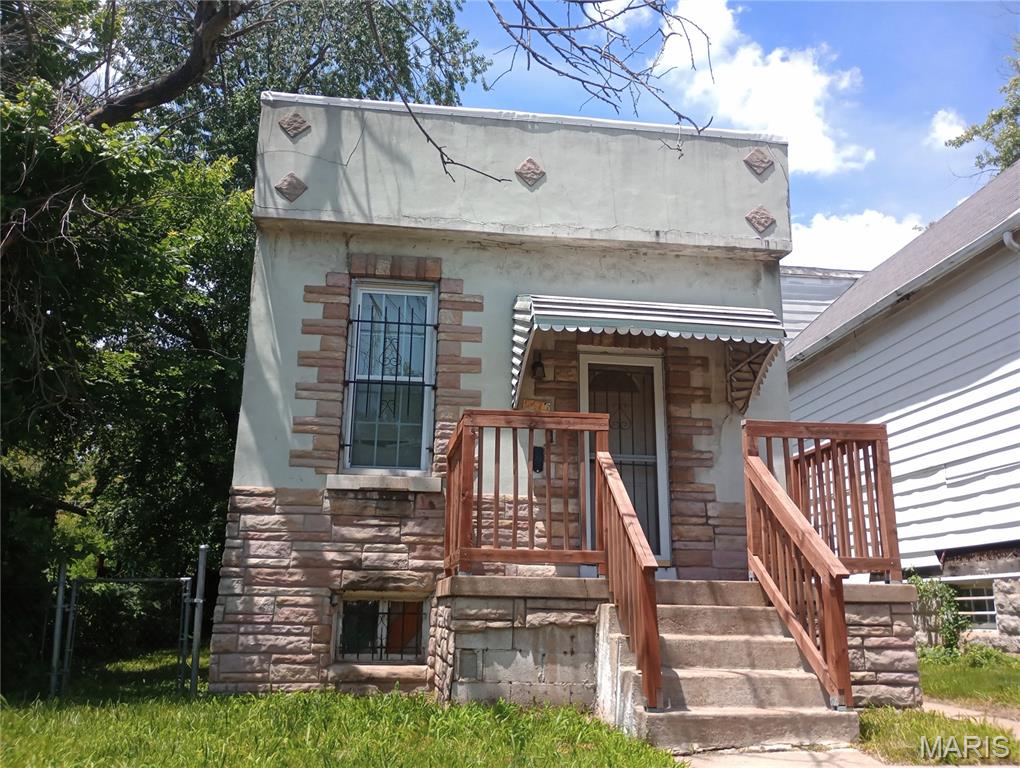 5475 Gilmore Avenue Property Photo 1