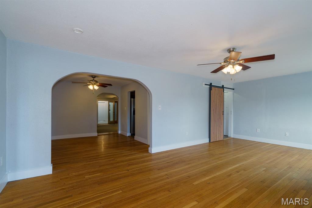 709 E 10th Street Property Photo 9
