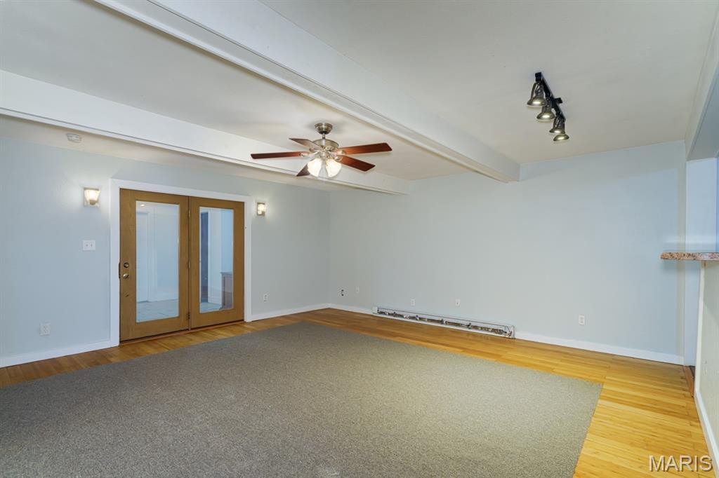 709 E 10th Street Property Photo 14