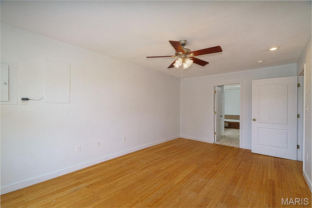 709 E 10th Street Property Photo 22