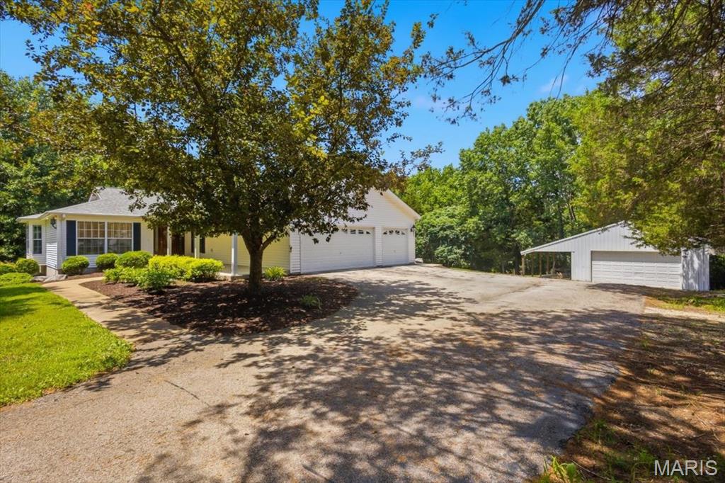 2631 S Mangan Road Property Photo 1