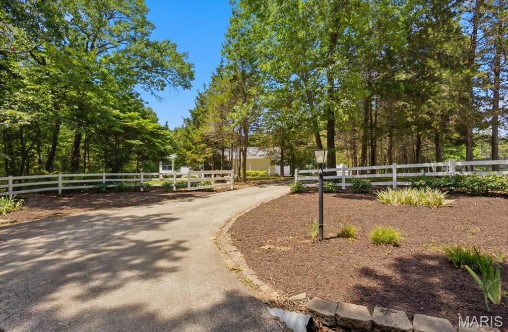 2631 S Mangan Road Property Photo 6