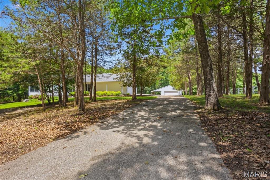 2631 S Mangan Road Property Photo 7