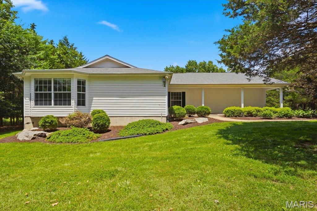 2631 S Mangan Road Property Photo 8