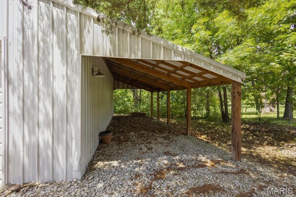 2631 S Mangan Road Property Photo 22