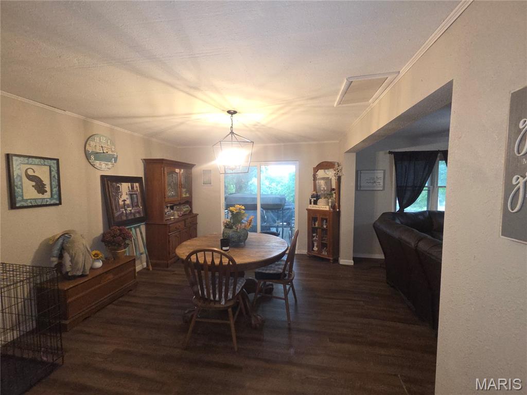 26040738 Property Photo 9