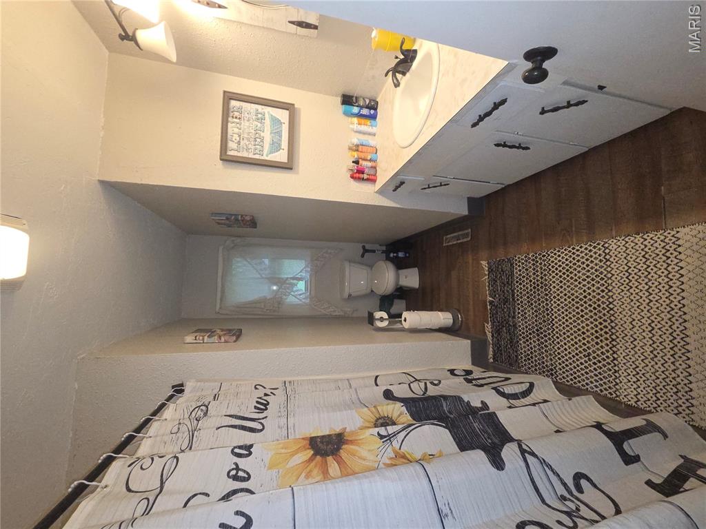 26040738 Property Photo 13