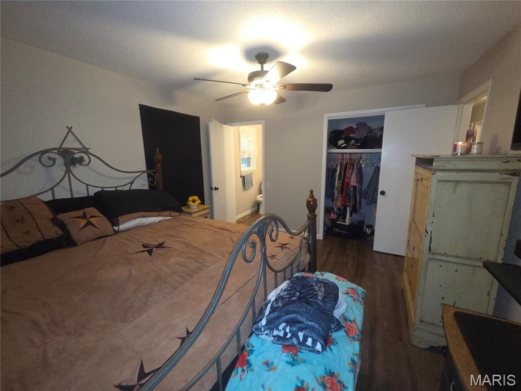 26040738 Property Photo 18
