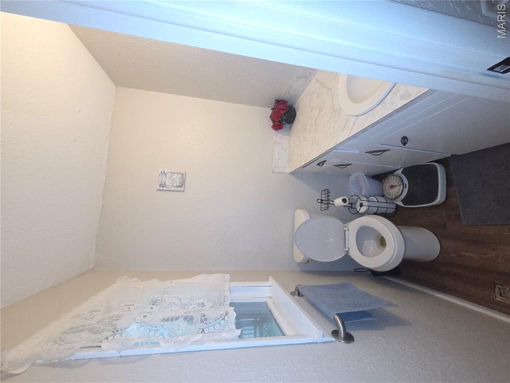 26040738 Property Photo 19