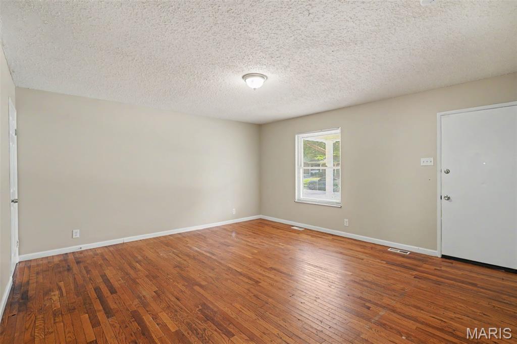 2523 Auburnhill Court Property Photo 7