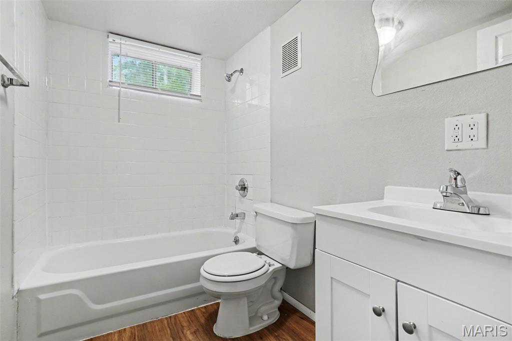 2523 Auburnhill Court Property Photo 17