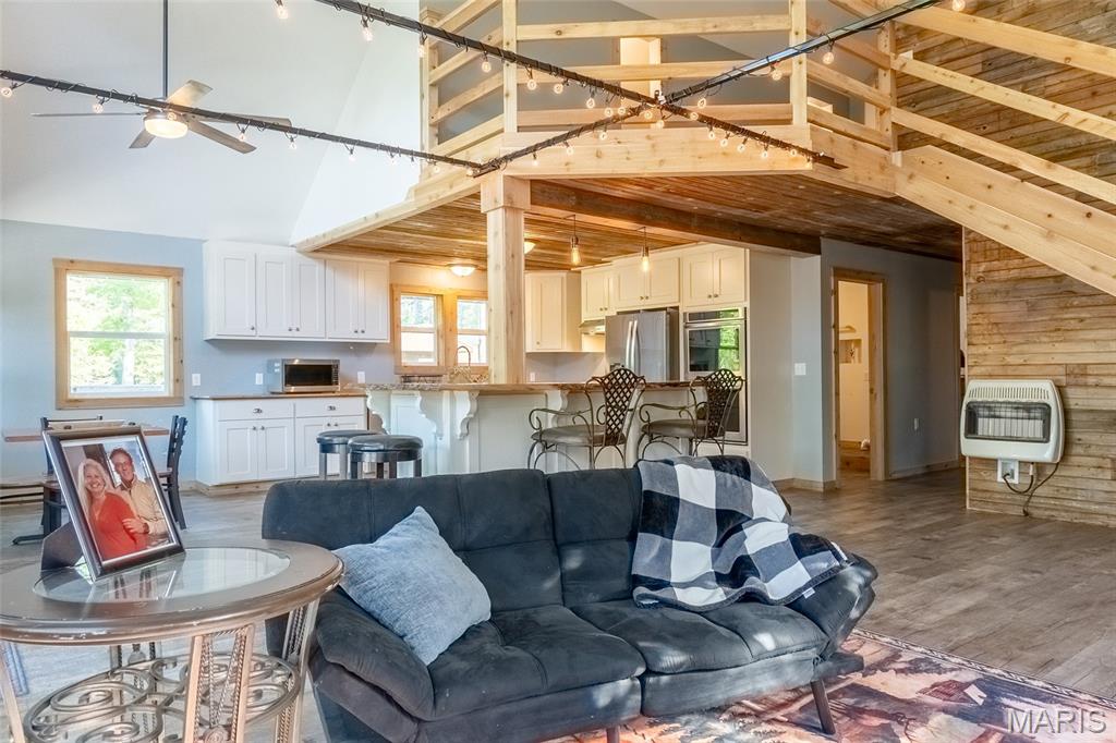 16051 Forrest Drive Property Photo 9