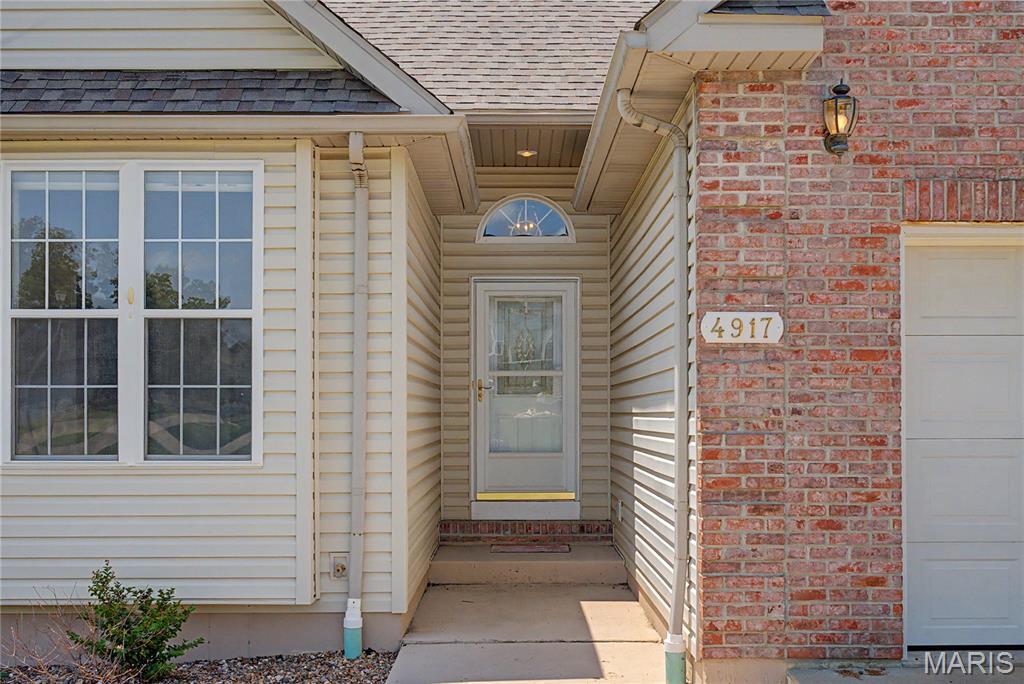 4917 Newberry Court Property Photo 4