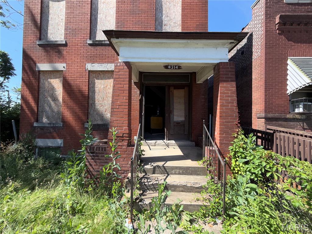 4314 Penrose Street Property Photo 5