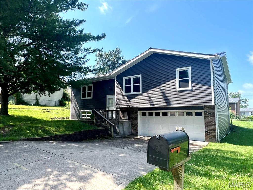1310 Hillview Drive