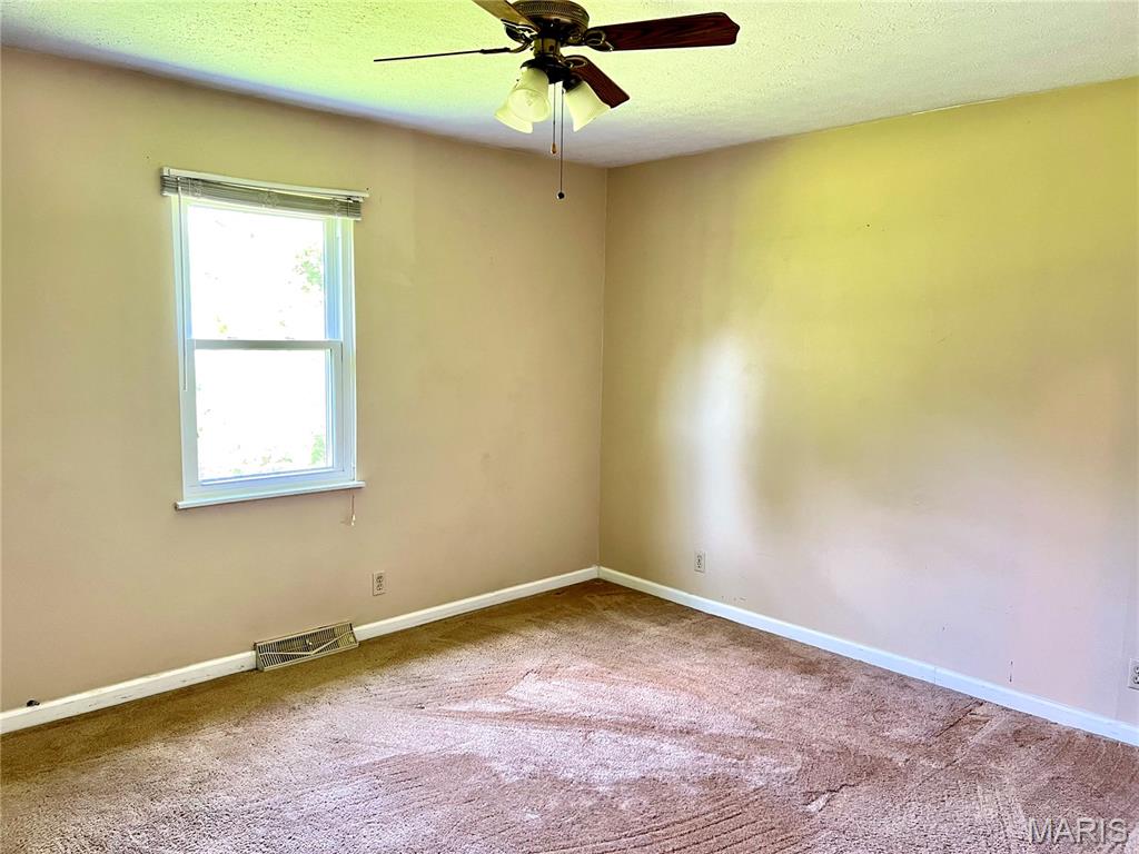 1310 Hillview Drive Property Photo 9