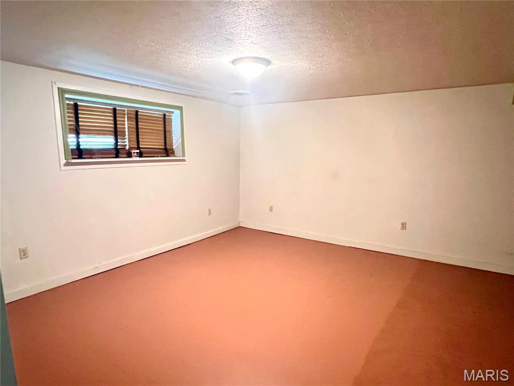 1310 Hillview Drive Property Photo 17