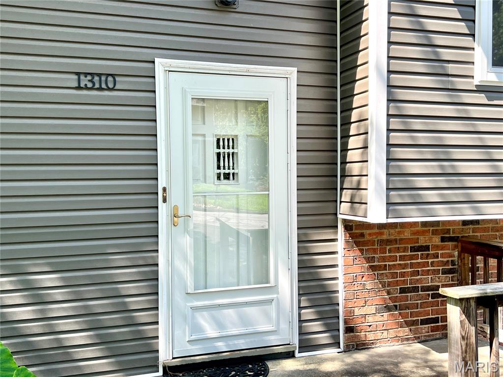 1310 Hillview Drive Property Photo 20