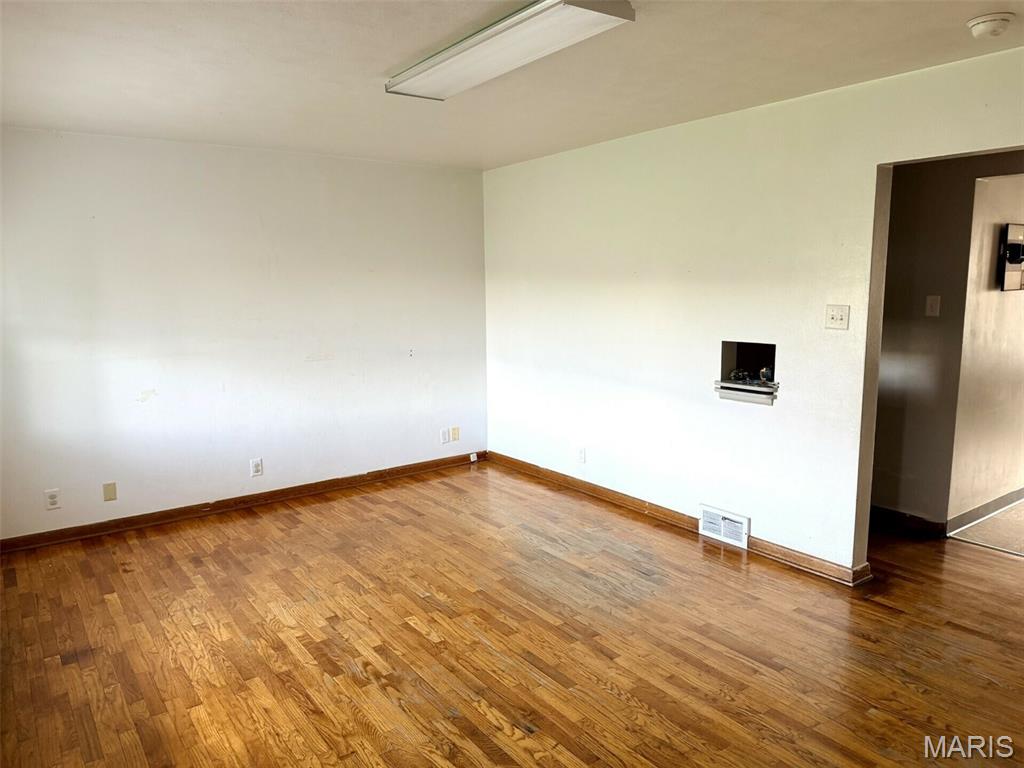 213 Clark Avenue Property Photo 2