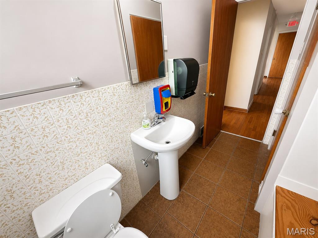 213 Clark Avenue Property Photo 8