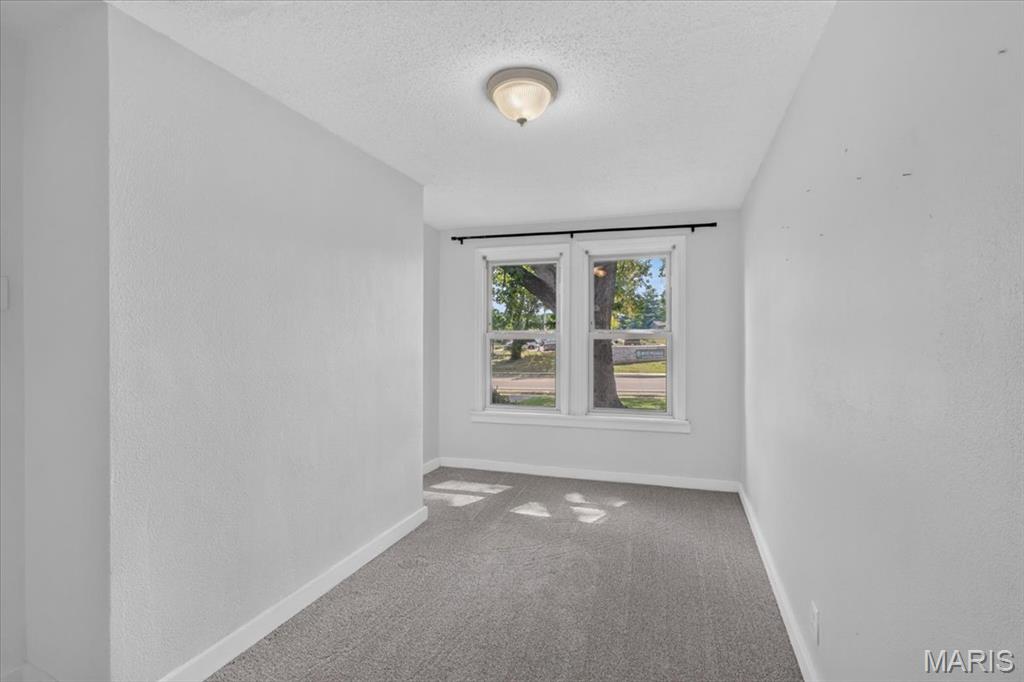 429 N Rock Hill Road Property Photo 17