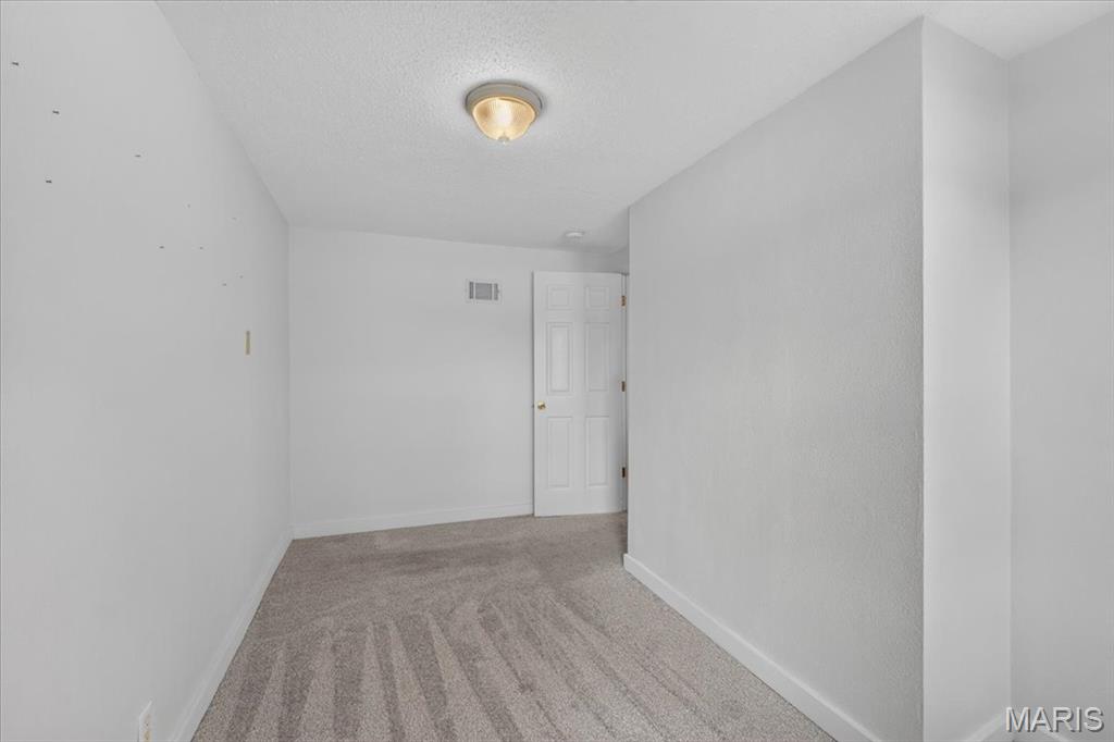 429 N Rock Hill Road Property Photo 18