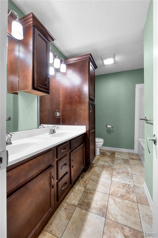 219 Hillvale Street Property Photo 14