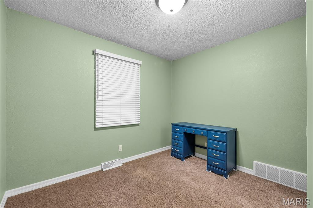 219 Hillvale Street Property Photo 19