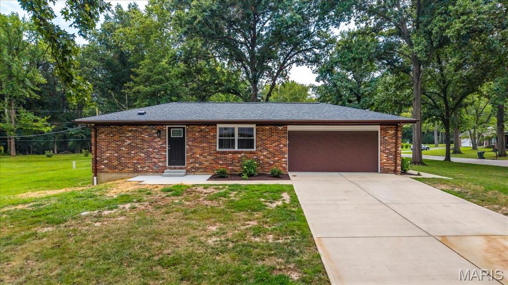 1040 Bridgeport Drive Property Photo 1