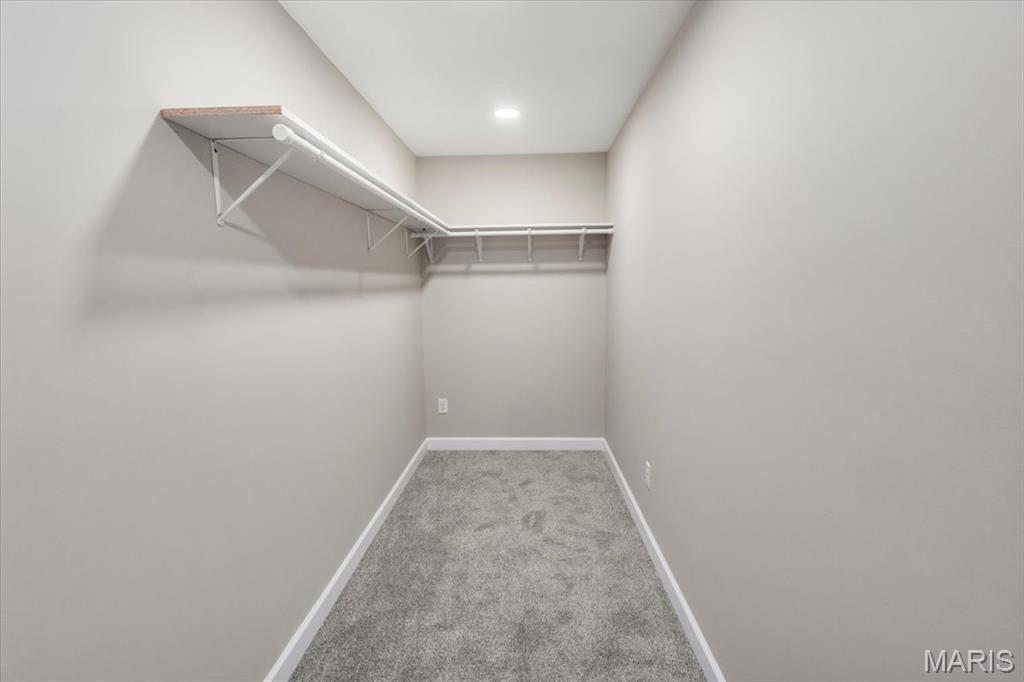 1040 Bridgeport Drive Property Photo 36