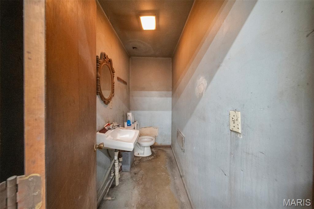 305 W Scenic Rivers Boulevard Property Photo 6