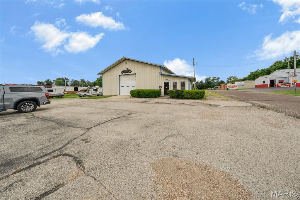 305 W Scenic Rivers Boulevard Property Photo 13