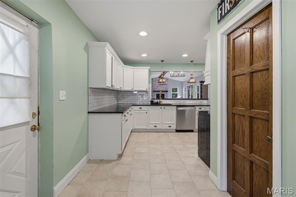 1444 Ronald Drive Property Photo 8
