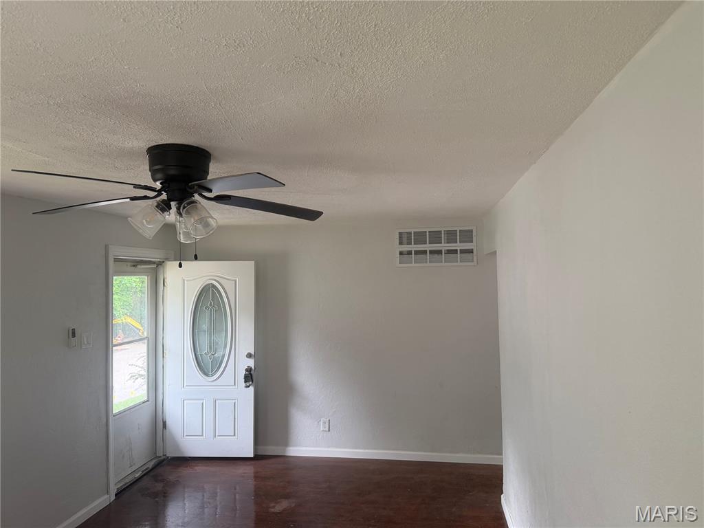 4705 Jordan Street Property Photo 4
