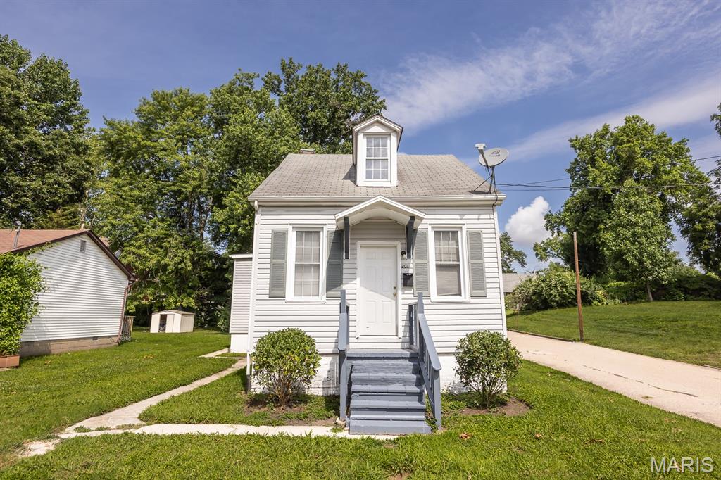 201 S 10th Street