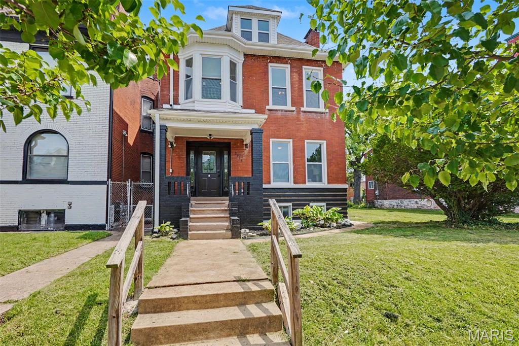 3911 Sullivan Avenue Property Photo 1