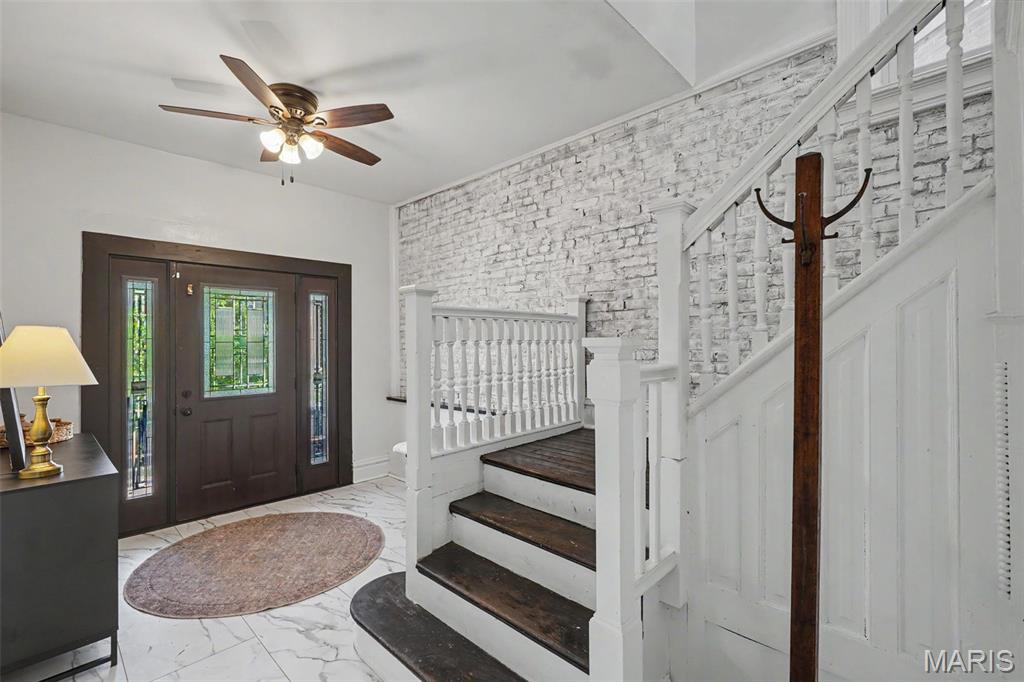 3911 Sullivan Avenue Property Photo 5