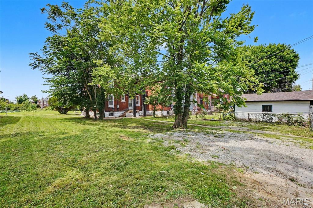 3911 Sullivan Avenue Property Photo 40