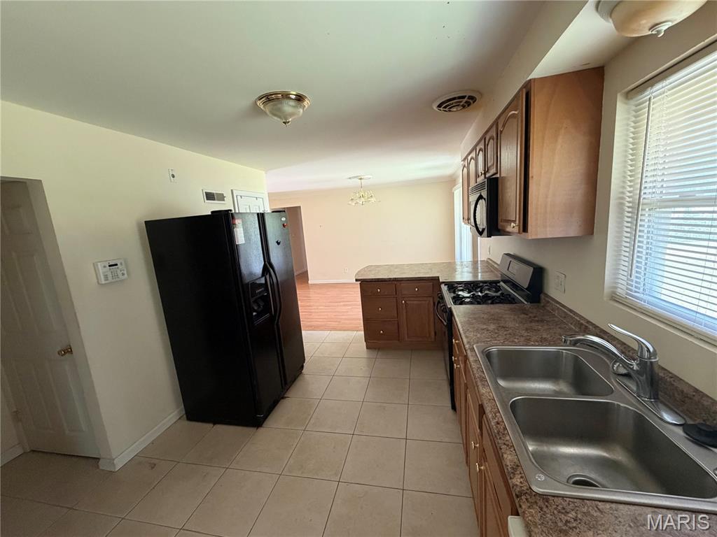 10044 Grosvenor Drive Property Photo 13
