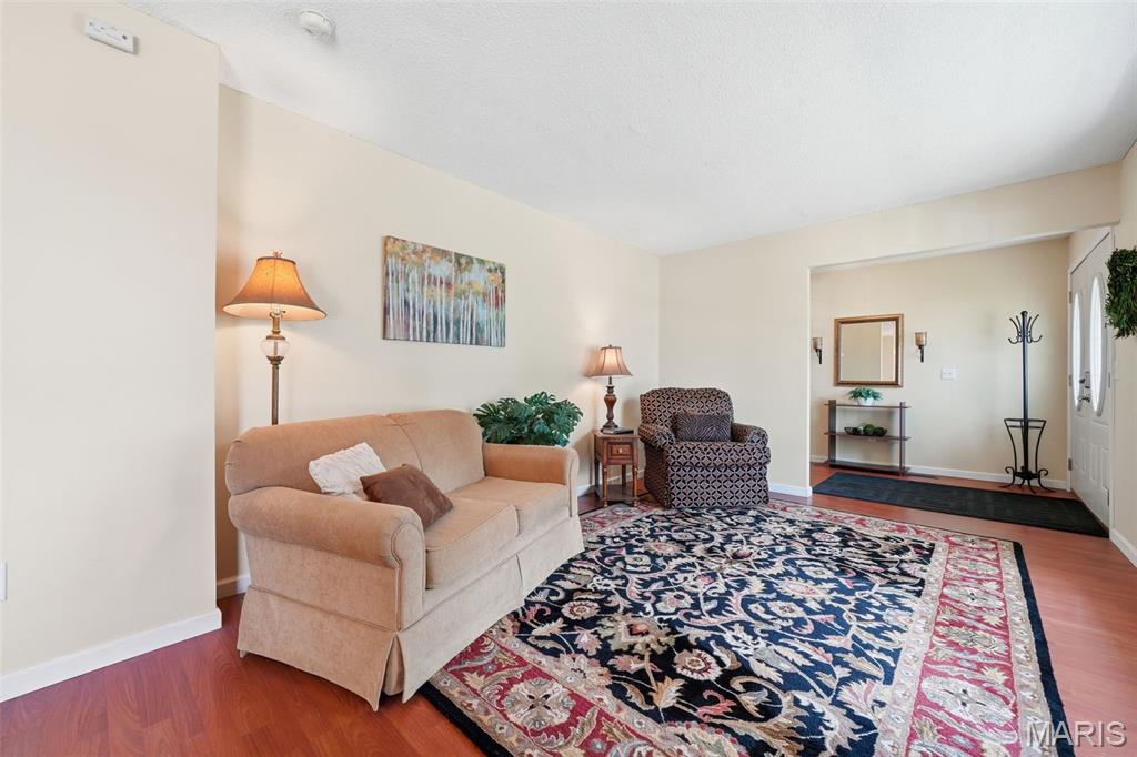 27 Michelle Lane Property Photo 6